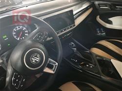 MG 5 Plus